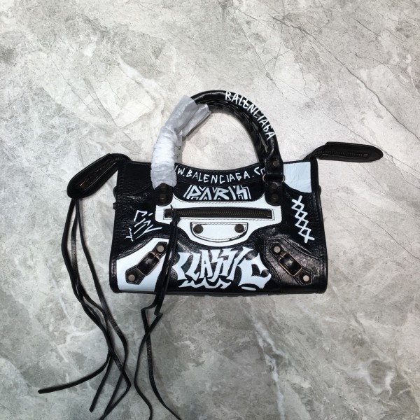 Balenciaga Graffiti Classic City Black White BGGCC-006