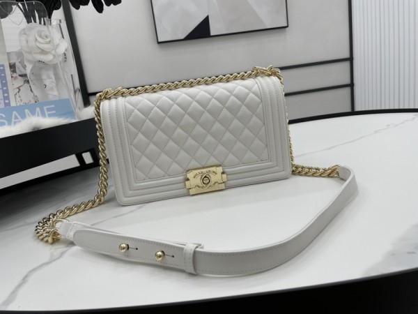 Chanel BOY Handbag 25cm - BOY040