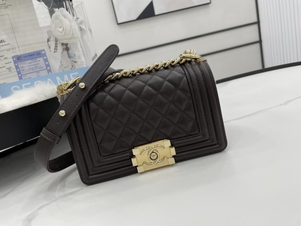 Chanel BOY Handbag 20cm - BOY043