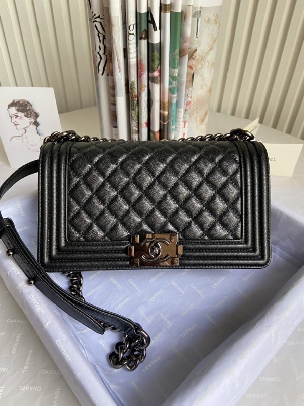 Chanel BOY Handbag 25cm - BOY083