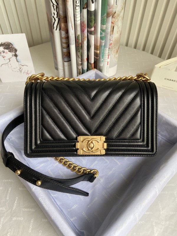 Chanel BOY Handbag 25cm - BOY085