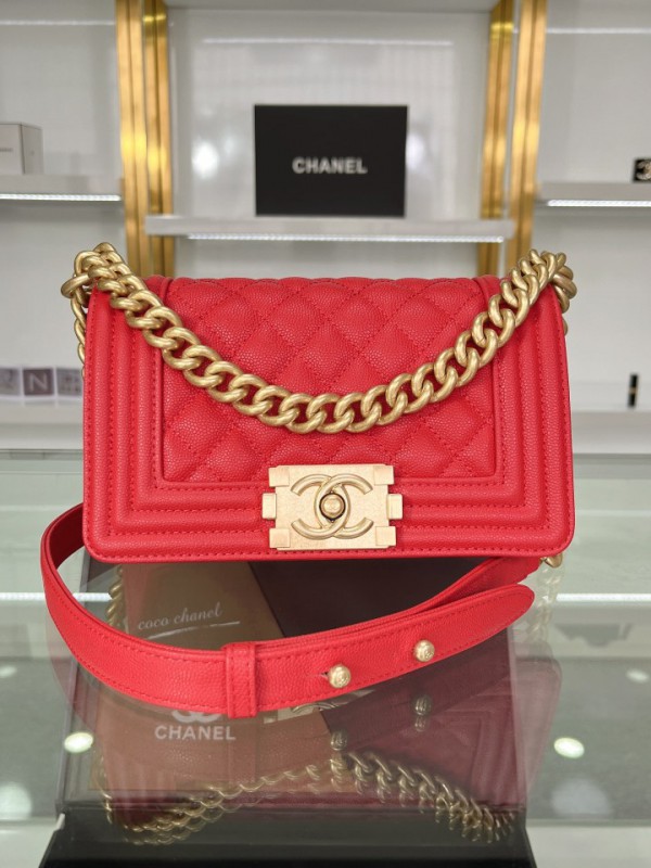 Chanel BOY Handbag 20cm - BOY128