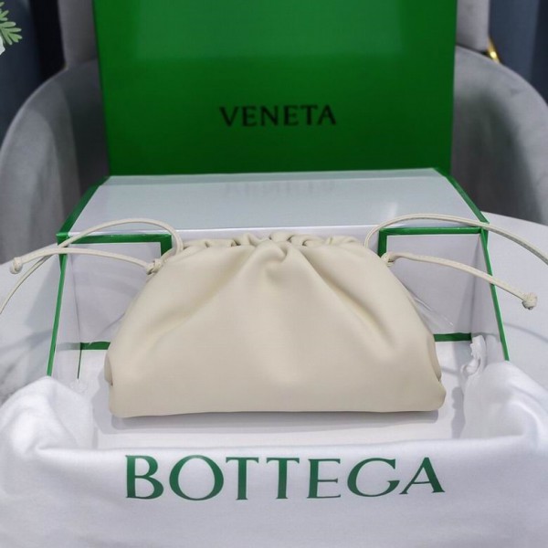 Bottega Venete Pouch Bag BV144