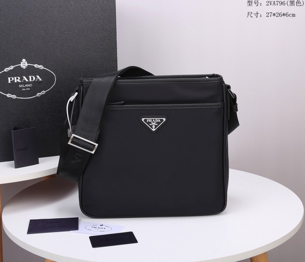 Prada Classic Messenger Bag PR130