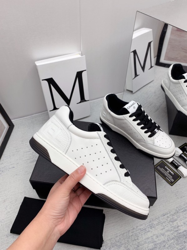 Chanel New Low-top Sneakers White/Black CHN-092