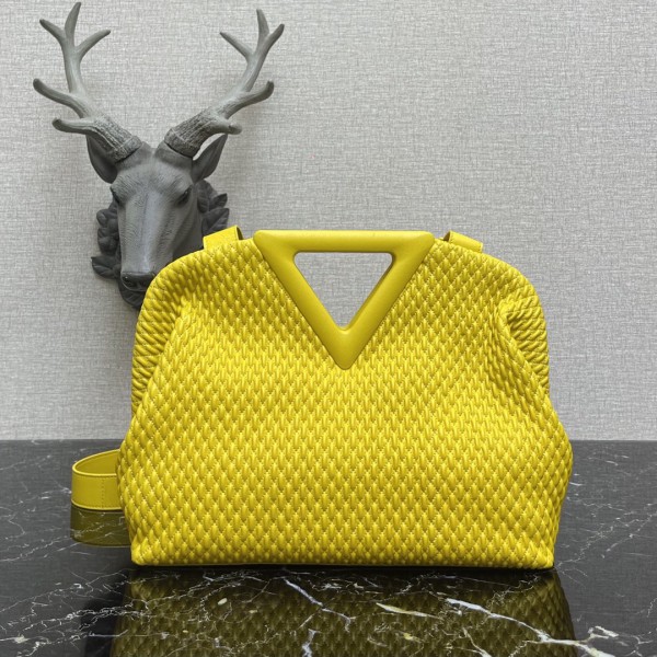 Bottega Veneta Point Bag BV061