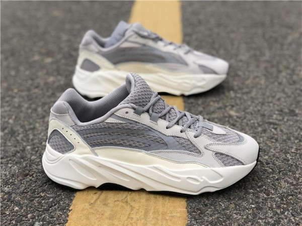 Adidas Yeezy Boost 700 V2 Static (AYZ0071)