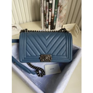Chanel BOY Handbag 25cm - BOY069