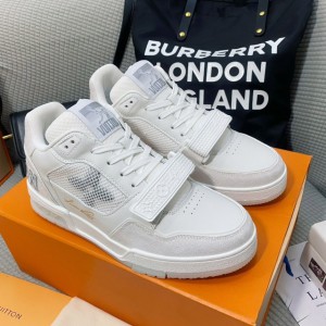 LV Trainer Sneaker LVS-006