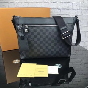 Louis Vuitton Men Mick Messenger Bag (LV-BG-N40003)
